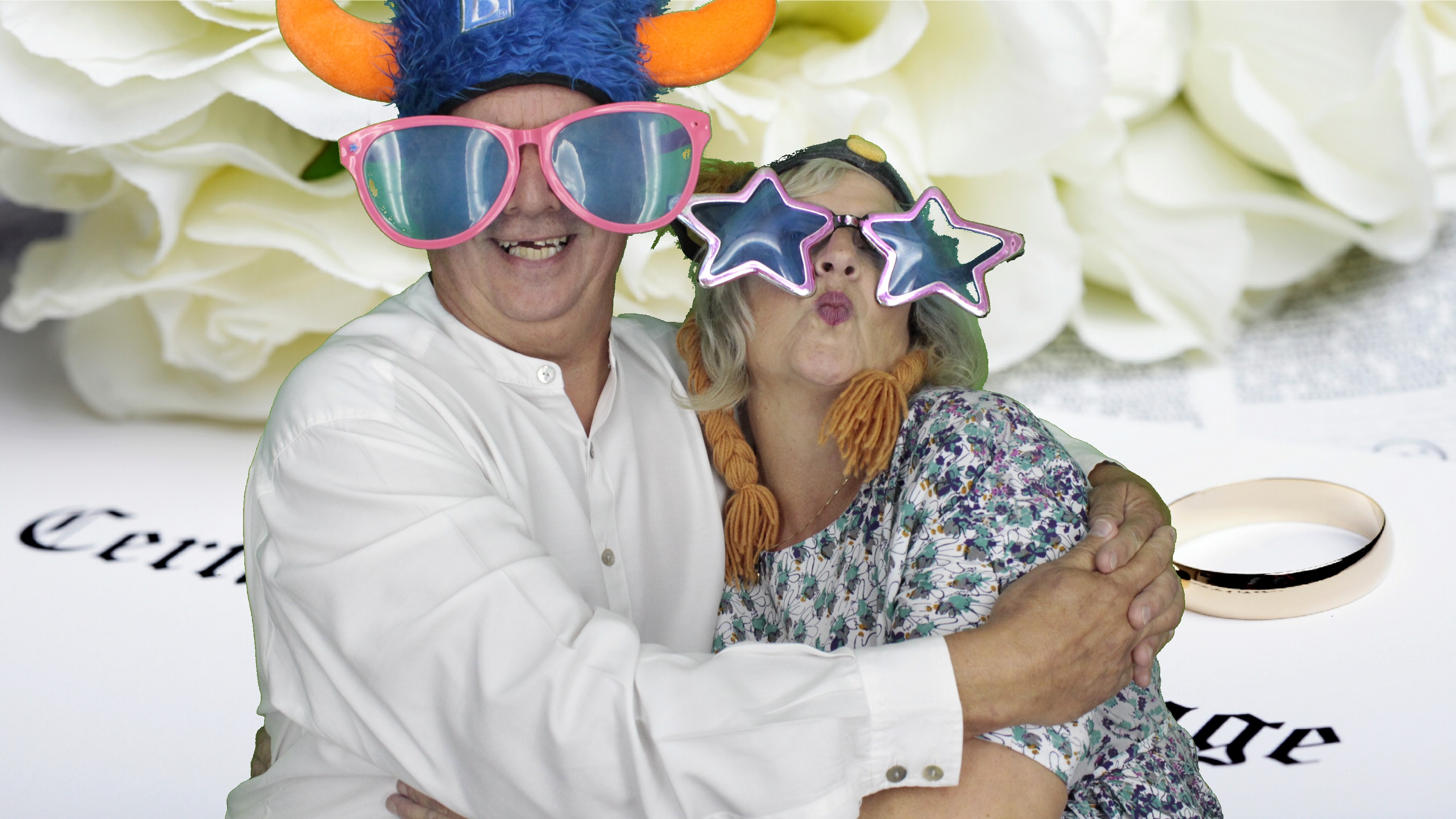 Alan & Maddie | View more photos from the event at gallery.myphotoboothexperience.co.uk/u/MyPhotoBoothExperienceLtd/Alan-Maddie